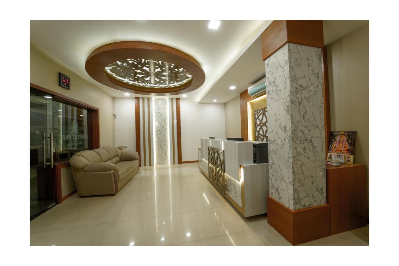 Готель Everestparkresidency Tiruchirappalli Екстер'єр фото